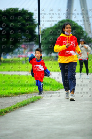 2023咪可思奔跑吧!毛小孩公益路跑 -三重水樣加開場