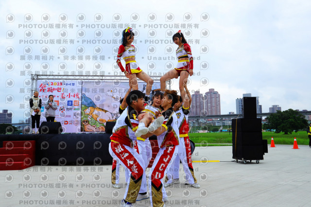 2023咪可思奔跑吧!毛小孩公益路跑 -三重水樣加開場